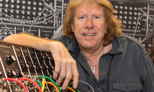 La despărţirea de Keith Emerson